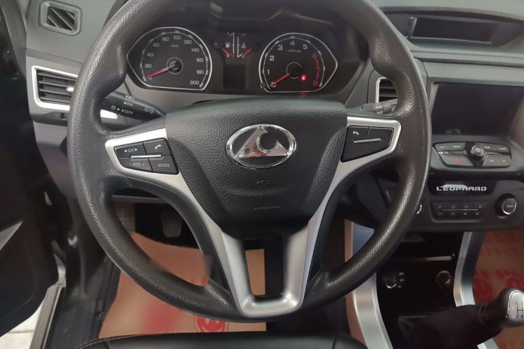 Used Leopaard Q6 2015 2.4L Manual 4x4 Excellence Edition Steering Wheel