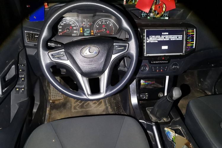 Used Leopaard Q6 2015 2.4L Manual 4x4 Excellence Edition Steering Wheel