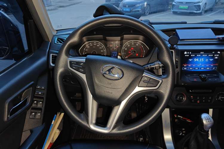 Used Leopaard Q6 2015 2.4L Manual 4x4 Excellence Edition Steering Wheel