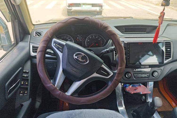 Used Leopaard Q6 2015 2.4L Manual Two-Wheel-Drive Elite Model Steering Wheel