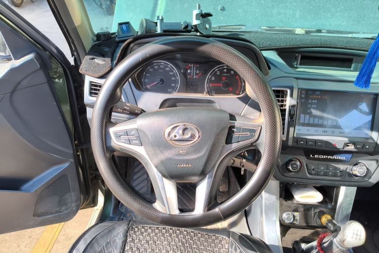 Used Leopaard Q6 2015 2.4L Manual 4x4 Excellence Edition Steering Wheel