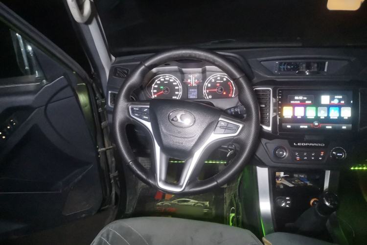 Used Leopaard Q6 2015 2.4L Manual 4x4 Excellence Edition Steering Wheel