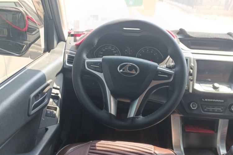 Used Leopaard Q6 2015 2.4L Manual 4x4 Excellence Edition Steering Wheel
