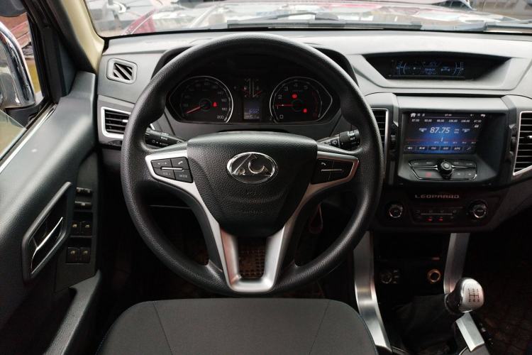 Used Leopaard Q6 2015 2.4L Manual 4x4 Excellence Edition Steering Wheel