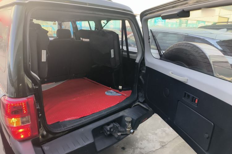 Used Leopaard Q6 2015 2.4L Manual 4x4 Excellence Edition Trunk