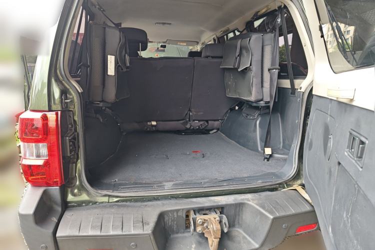 Used Leopaard Q6 2015 2.4L Manual 4x4 Excellence Edition Trunk