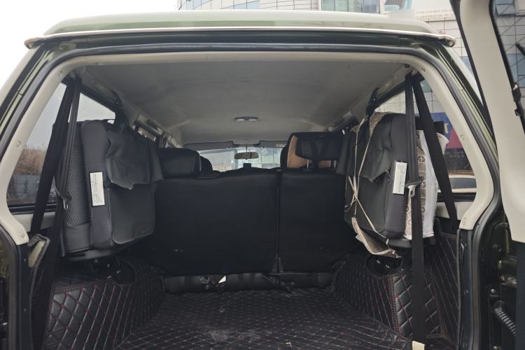 Used Leopaard Q6 2015 2.4L Manual 4x4 Excellence Edition Trunk