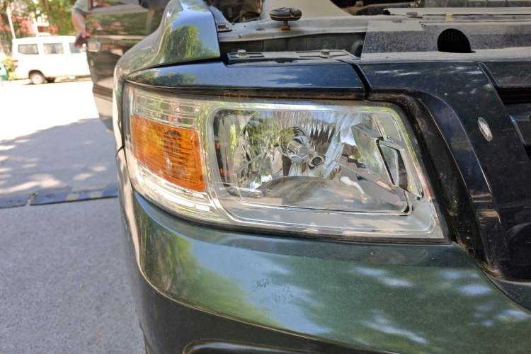 Used Leopaard Q6 2015 2.4L Manual 4x4 Excellence Edition Right Front Headlight
