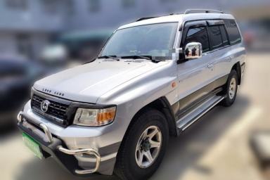 Used Leopaard Q6 2015 2.4L Manual Two-Wheel-Drive Elite Model