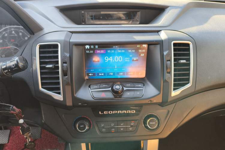 Used Leopaard Q6 2015 2.4L Manual 4x4 Excellence Edition Audio And AC Panel