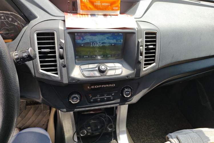 Used Leopaard Q6 2015 2.4L Manual 4x4 Excellence Edition Audio And AC Panel