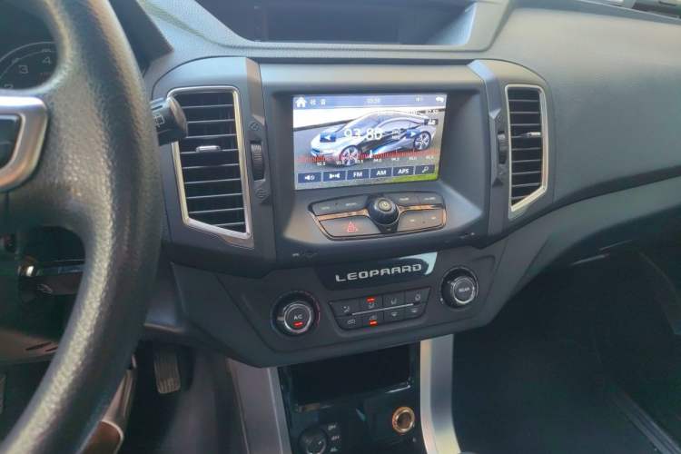 Used Leopaard Q6 2015 2.4L Manual 4x4 Excellence Edition Audio And AC Panel
