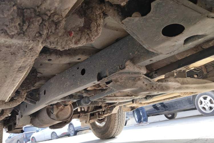 Used Leopaard Q6 2015 2.4L Manual Two-Wheel-Drive Elite Model Chassis Front Right