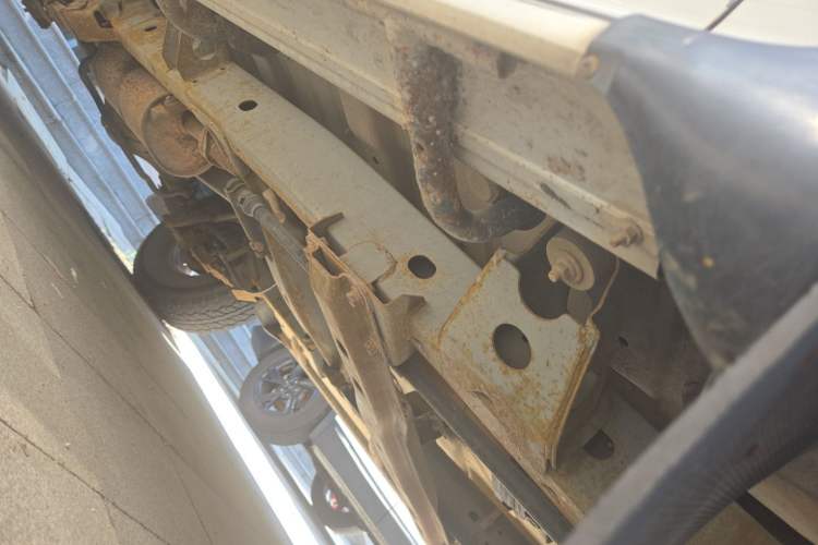 Used Leopaard Q6 2015 2.4L Manual Two-Wheel-Drive Elite Model Chassis Front Right