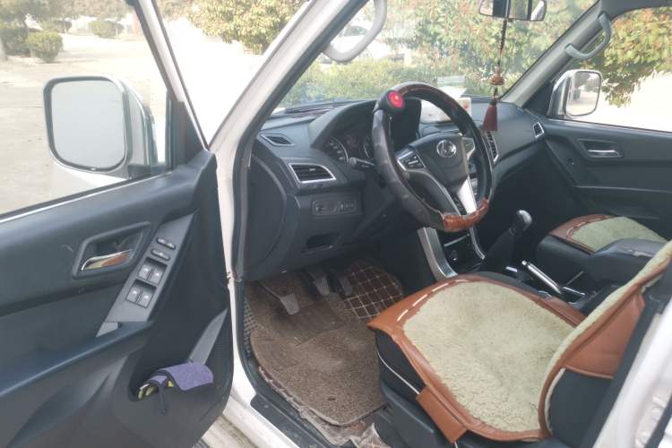 Used Leopaard Q6 2015 2.4L Manual 4x4 Excellence Edition Driver Seat