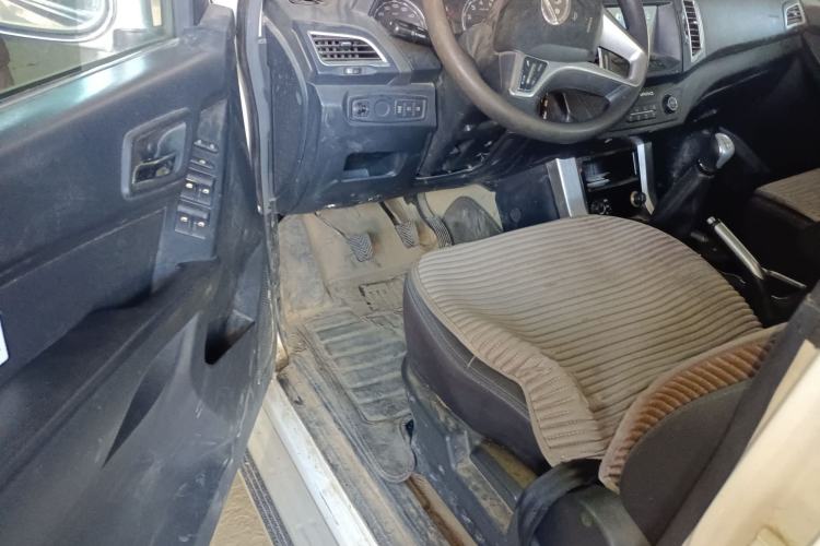 Used Leopaard Q6 2015 2.4L Manual 4x4 Excellence Edition Driver Seat