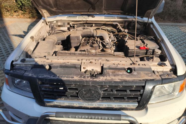 Used Leopaard Q6 2015 2.4L Manual 4x4 Excellence Edition Engine Bay