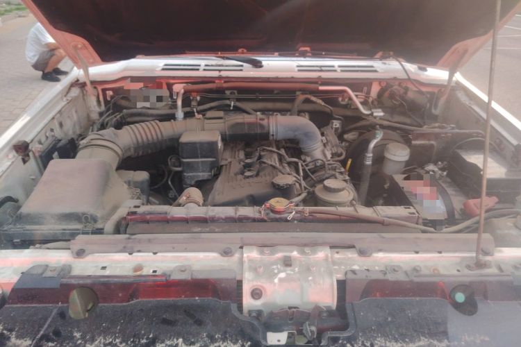 Used Leopaard Q6 2015 2.4L Manual 4x4 Excellence Edition Engine Bay