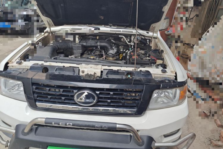 Used Leopaard Q6 2015 2.4L Manual 4x4 Excellence Edition Engine Bay Left
