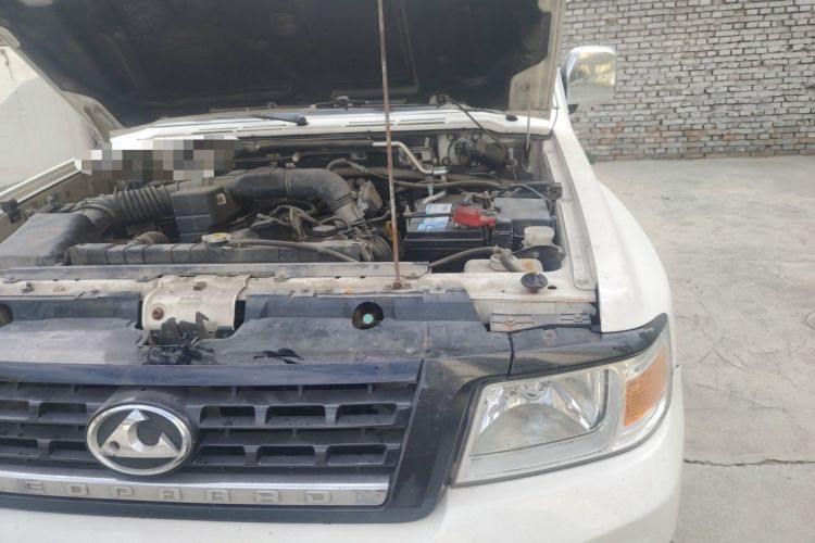 Used Leopaard Q6 2015 2.4L Manual 4x4 Excellence Edition Engine Bay Left
