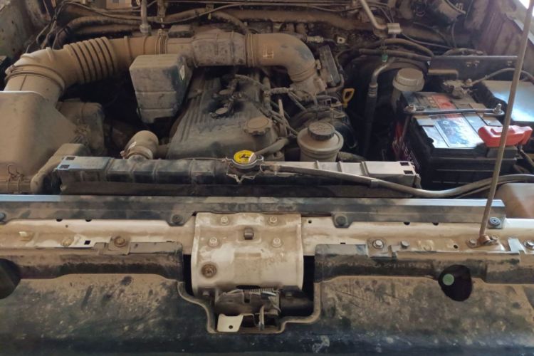Used Leopaard Q6 2015 2.4L Manual 4x4 Excellence Edition Engine Bay