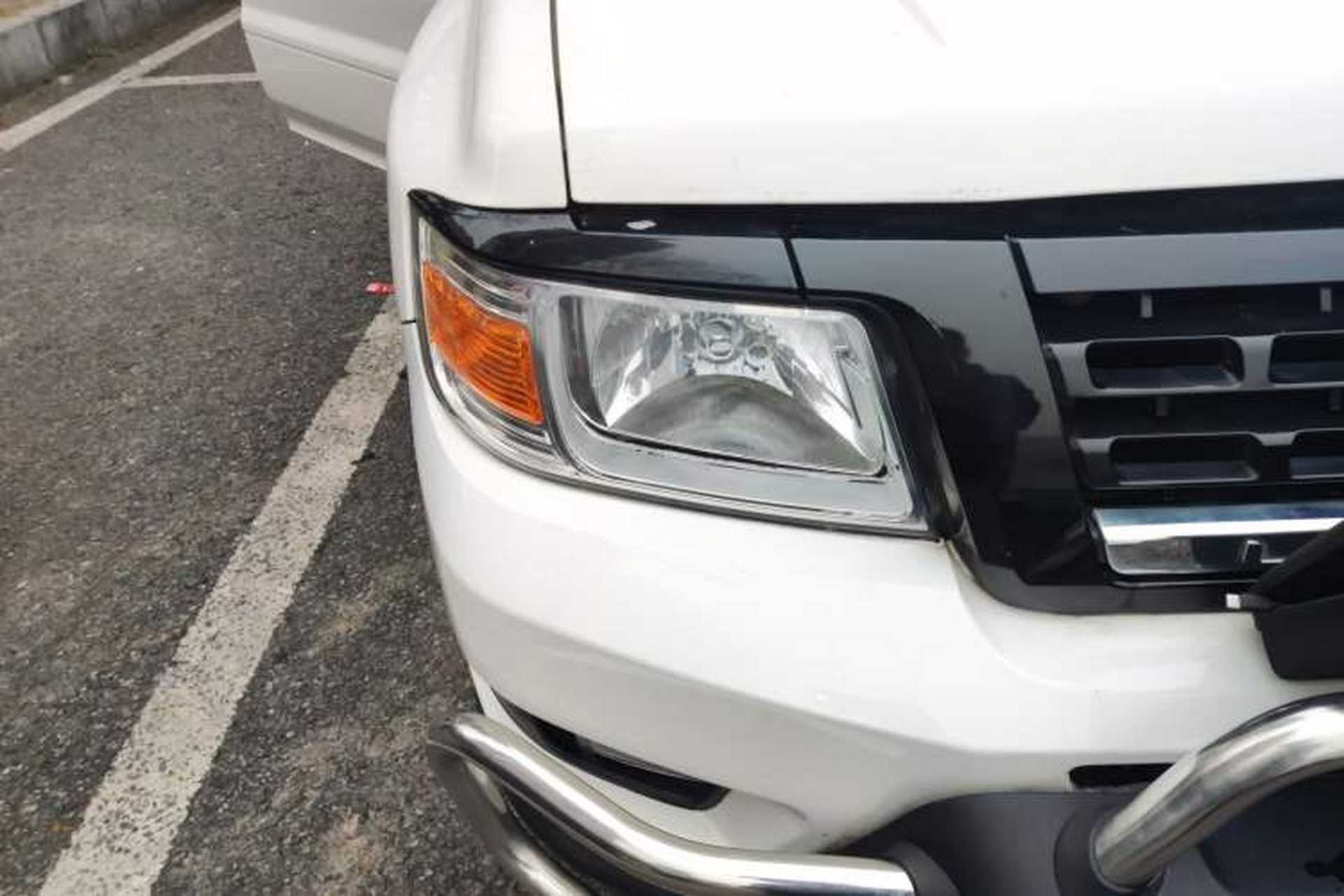 Used Leopaard Q6 2015 2.4L Manual 4x4 Excellence Edition Exterior 3