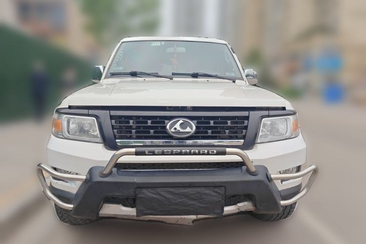Used Leopaard Q6 2015 2.4L Manual 4x4 Excellence Edition Front