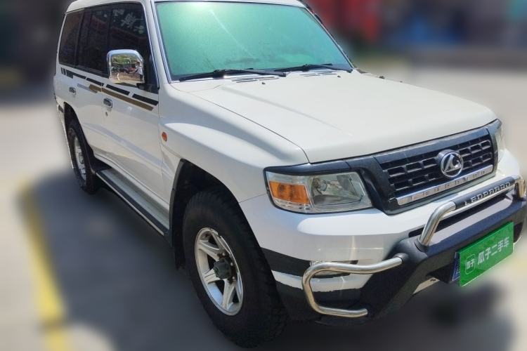 Used Leopaard Q6 2015 2.4L Manual Two-Wheel-Drive Elite Model Front Right 45 Deg