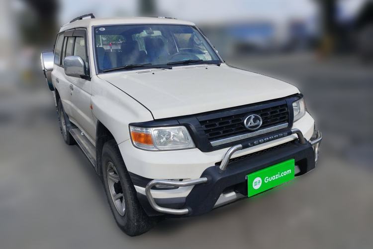 Used Leopaard Q6 2015 2.4L Manual 4x4 Excellence Edition Front Right 45 Deg