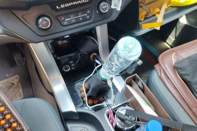 Used Leopaard Q6 2015 2.4L Manual 4x4 Excellence Edition Gear Lever