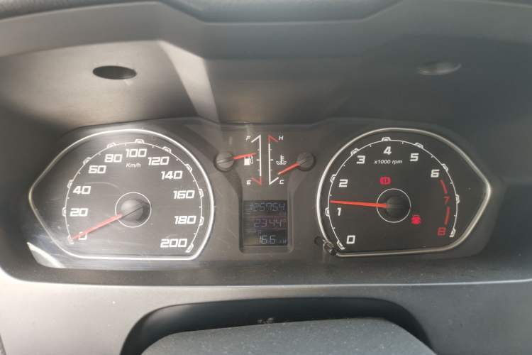 Used Leopaard Q6 2015 2.4L Manual 4x4 Excellence Edition Instrument Cluster