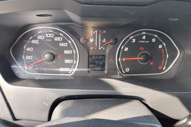 Used Leopaard Q6 2015 2.4L Manual Two-Wheel-Drive Elite Model Instrument Cluster