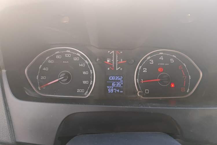 Used Leopaard Q6 2015 2.4L Manual 4x4 Excellence Edition Instrument Cluster