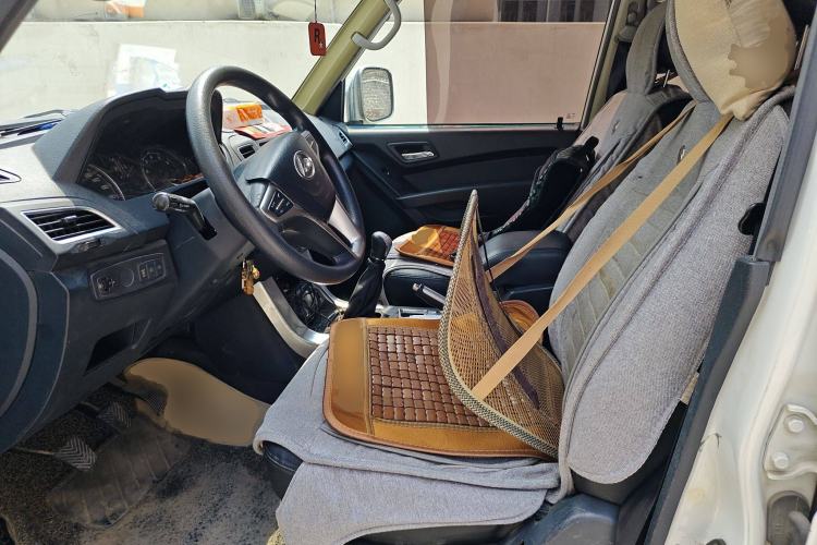 Used Leopaard Q6 2015 2.4L Manual 4x4 Excellence Edition Left Front Seat
