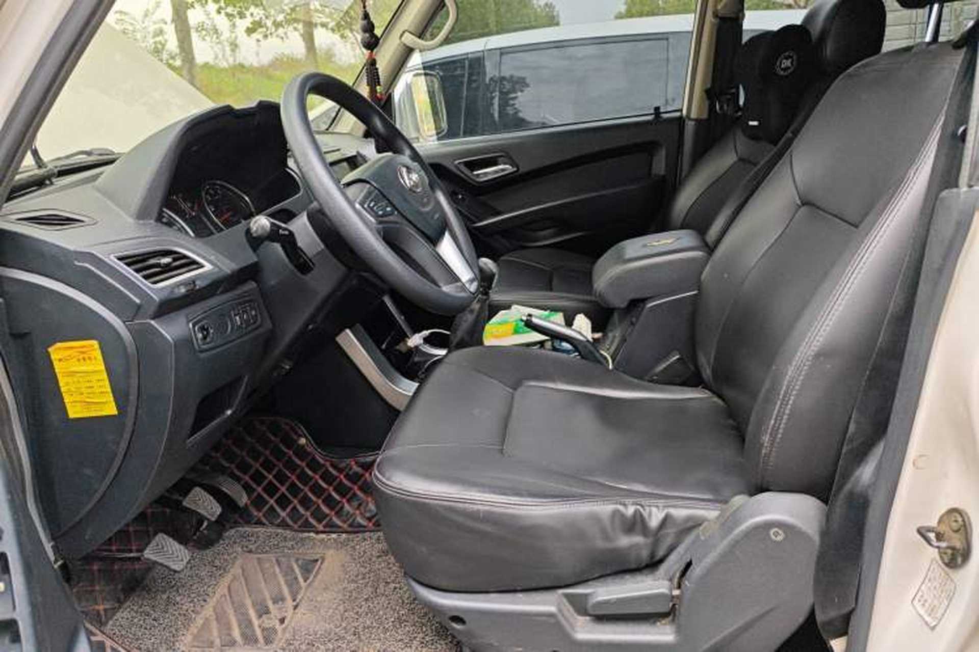 Used Leopaard Q6 2015 2.4L Manual Two-Wheel-Drive Elite Model Left Front Seat