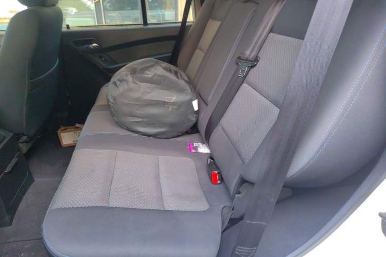 Used Leopaard Q6 2015 2.4L Manual 4x4 Excellence Edition Left Rear Seat