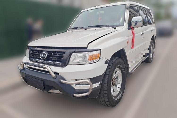Used Leopaard Q6 2015 2.4L Manual 4x4 Excellence Edition Guazi used car, China used car export, Used car for sale, Used cars, Cheapest cars for sale