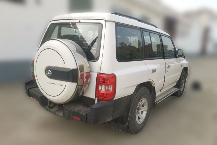 Used Leopaard Q6 2015 2.4L Manual 4x4 Excellence Edition Rear Right 45 Deg