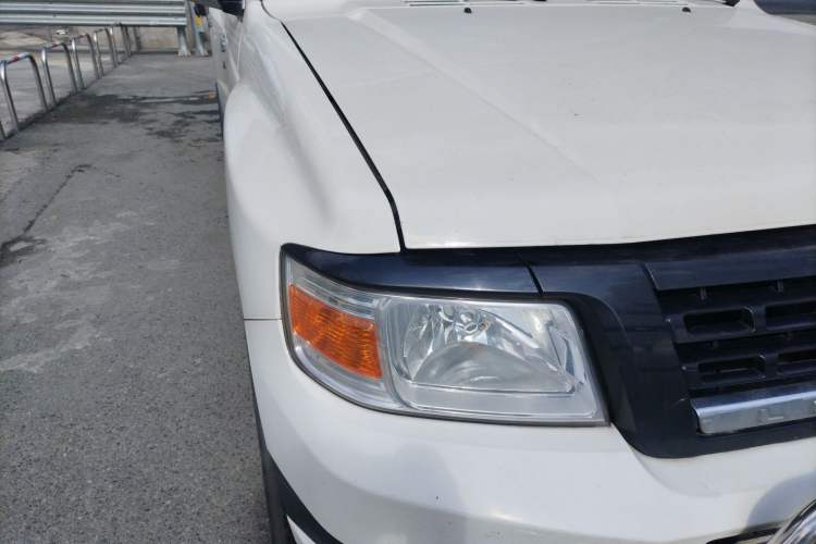 Used Leopaard Q6 2015 2.4L Manual 4x4 Excellence Edition Right Front Headlight
