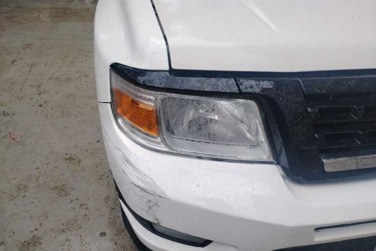 Used Leopaard Q6 2015 2.4L Manual 4x4 Excellence Edition Right Front Headlight