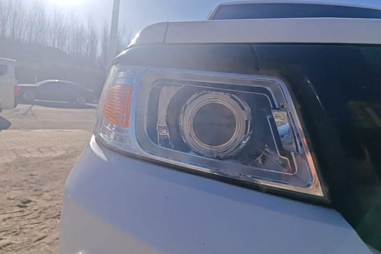 Used Leopaard Q6 2015 2.4L Manual 4x4 Excellence Edition Right Front Headlight