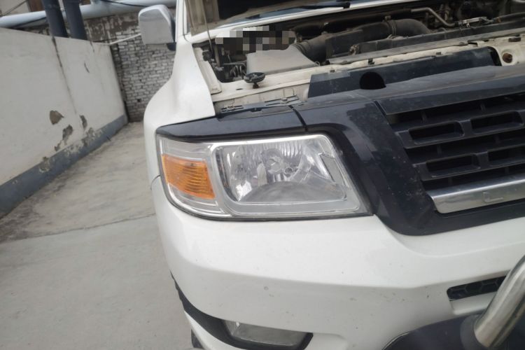 Used Leopaard Q6 2015 2.4L Manual 4x4 Excellence Edition Right Front Headlight