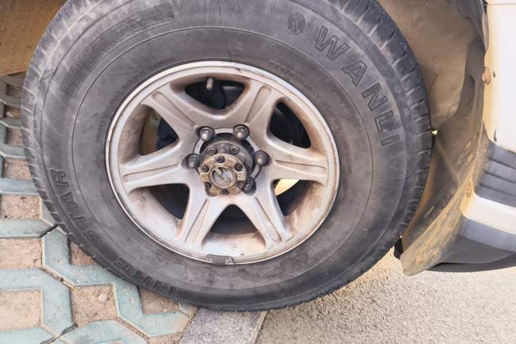 Used Leopaard Q6 2015 2.4L Manual 4x4 Excellence Edition Right Front Wheel Hub
