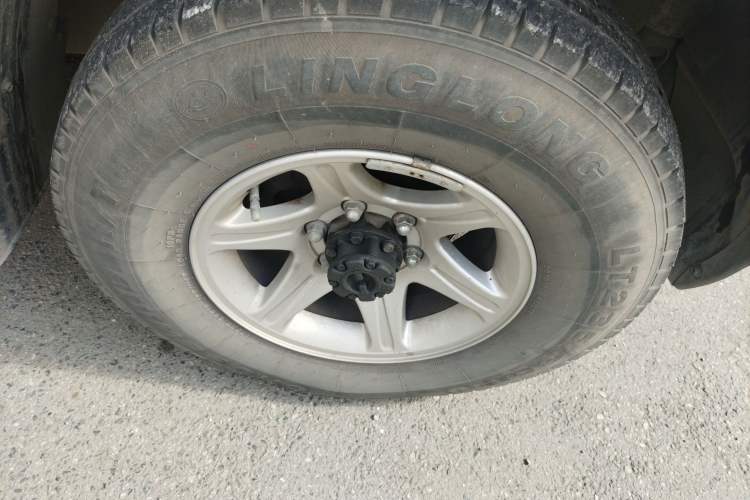Used Leopaard Q6 2015 2.4L Manual 4x4 Excellence Edition Right Front Wheel Hub