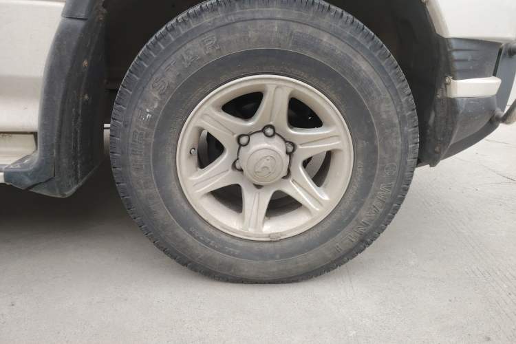 Used Leopaard Q6 2015 2.4L Manual 4x4 Excellence Edition Right Front Wheel Hub