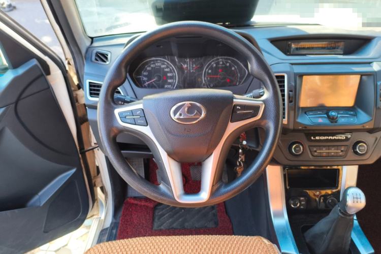 Used Leopaard Q6 2015 2.4L Manual 4x4 Excellence Edition Steering Wheel
