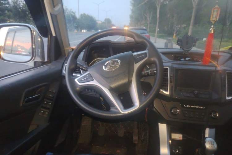 Used Leopaard Q6 2015 2.4L Manual 4x4 Excellence Edition Steering Wheel