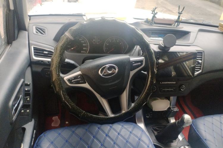 Used Leopaard Q6 2015 2.4L Manual 4x4 Excellence Edition Steering Wheel