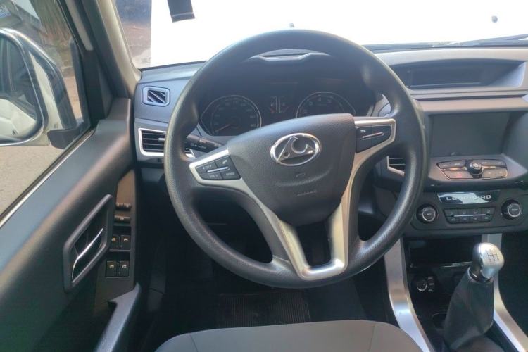 Used Leopaard Q6 2015 2.4L Manual 4x4 Excellence Edition Steering Wheel