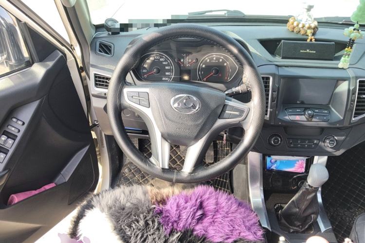 Used Leopaard Q6 2015 2.4L Manual Two-Wheel-Drive Elite Model Steering Wheel